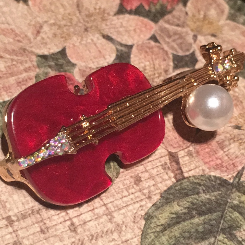 Rhinestone Bridge Guitar Brooch